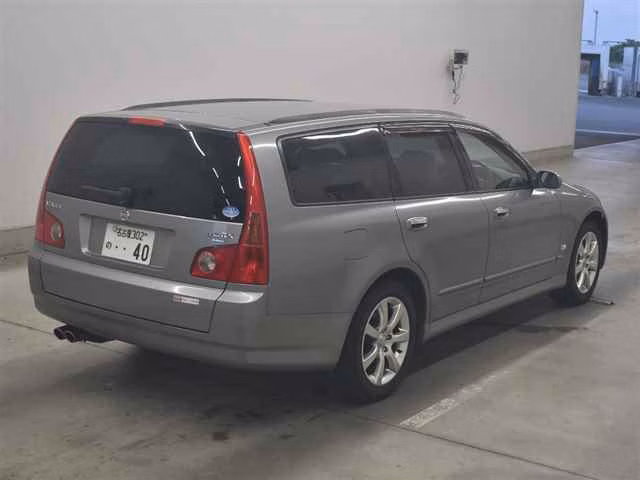 Nissan Stagea