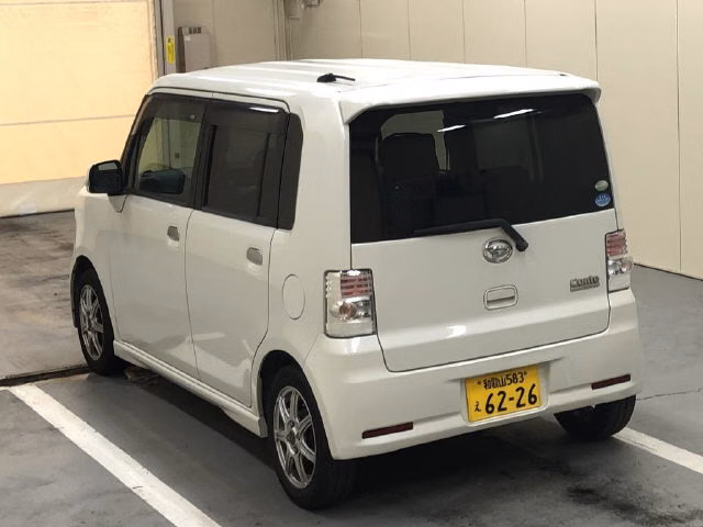 Daihatsu Move Conte