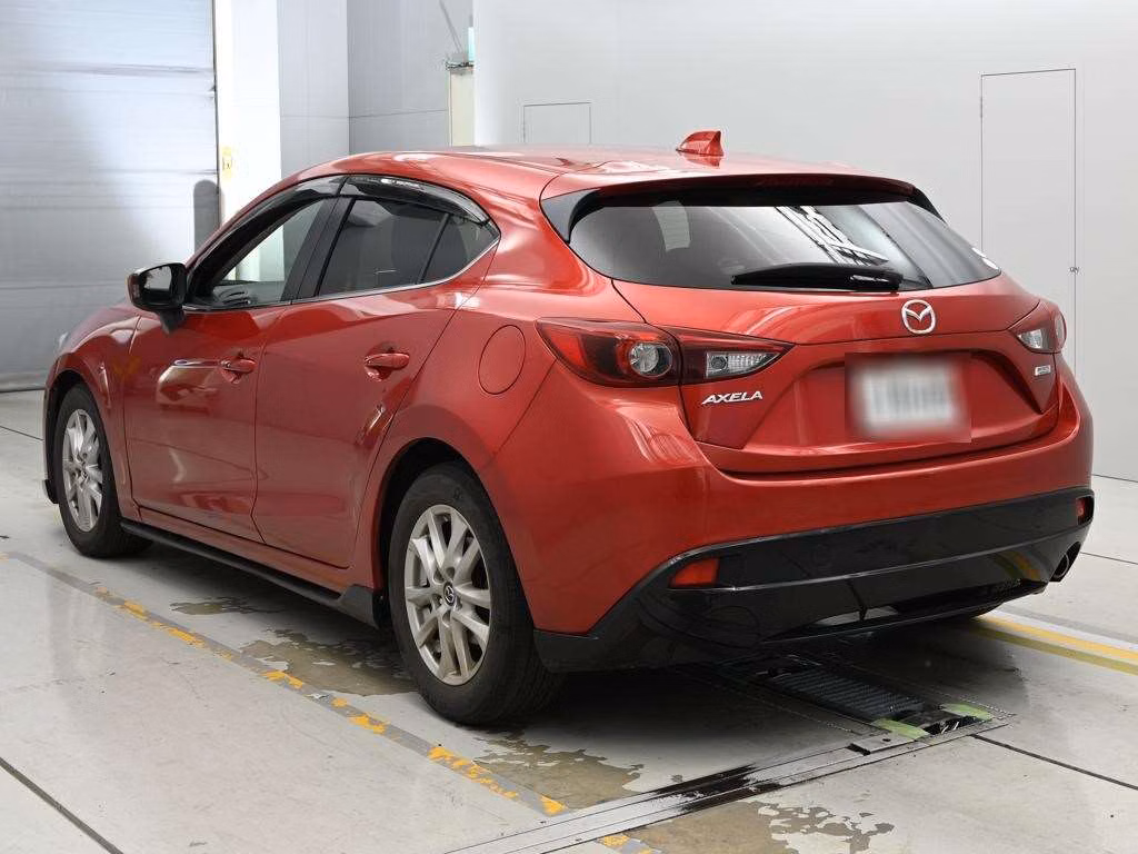 MAZDA AXELA