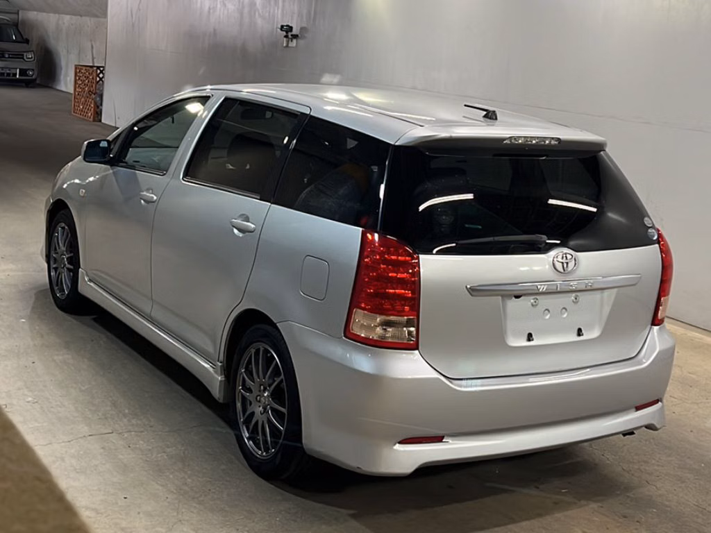 TOYOTA WISH