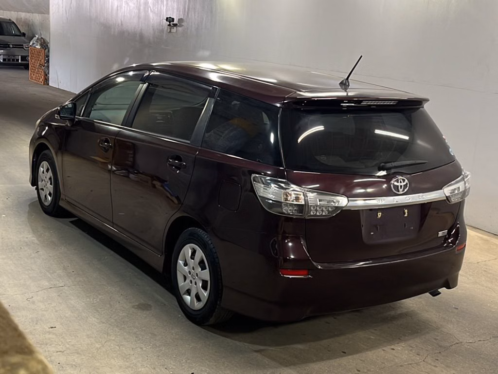 TOYOTA WISH