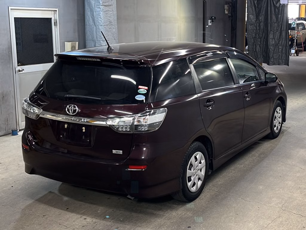 TOYOTA WISH