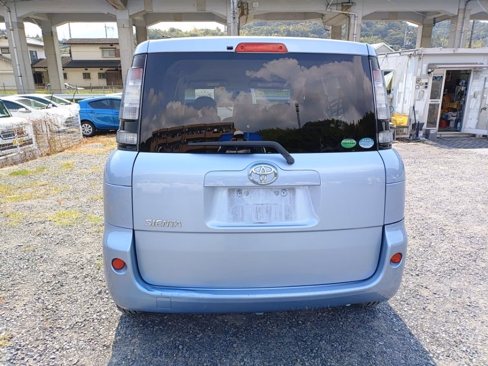 TOYOTA SIENTA