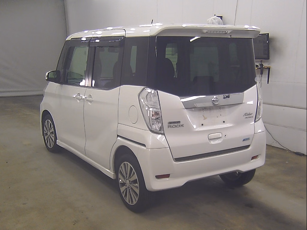 NISSAN DAYZ ROOX