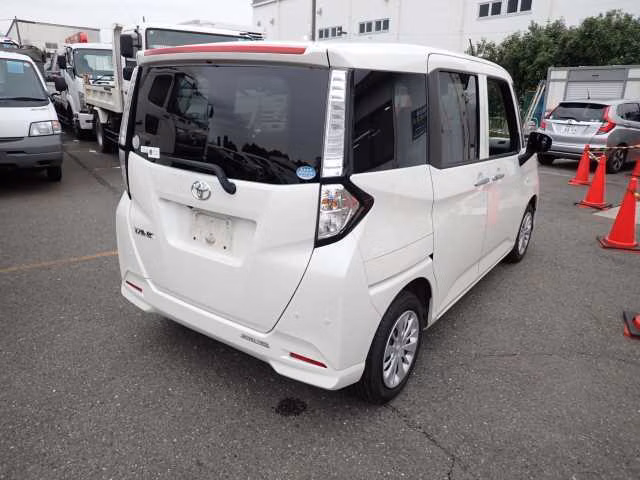 TOYOTA TANK