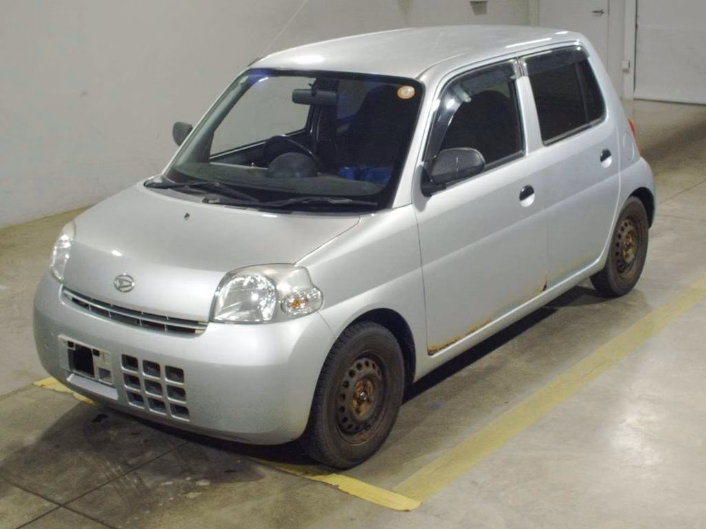 DAIHATSU ESSE