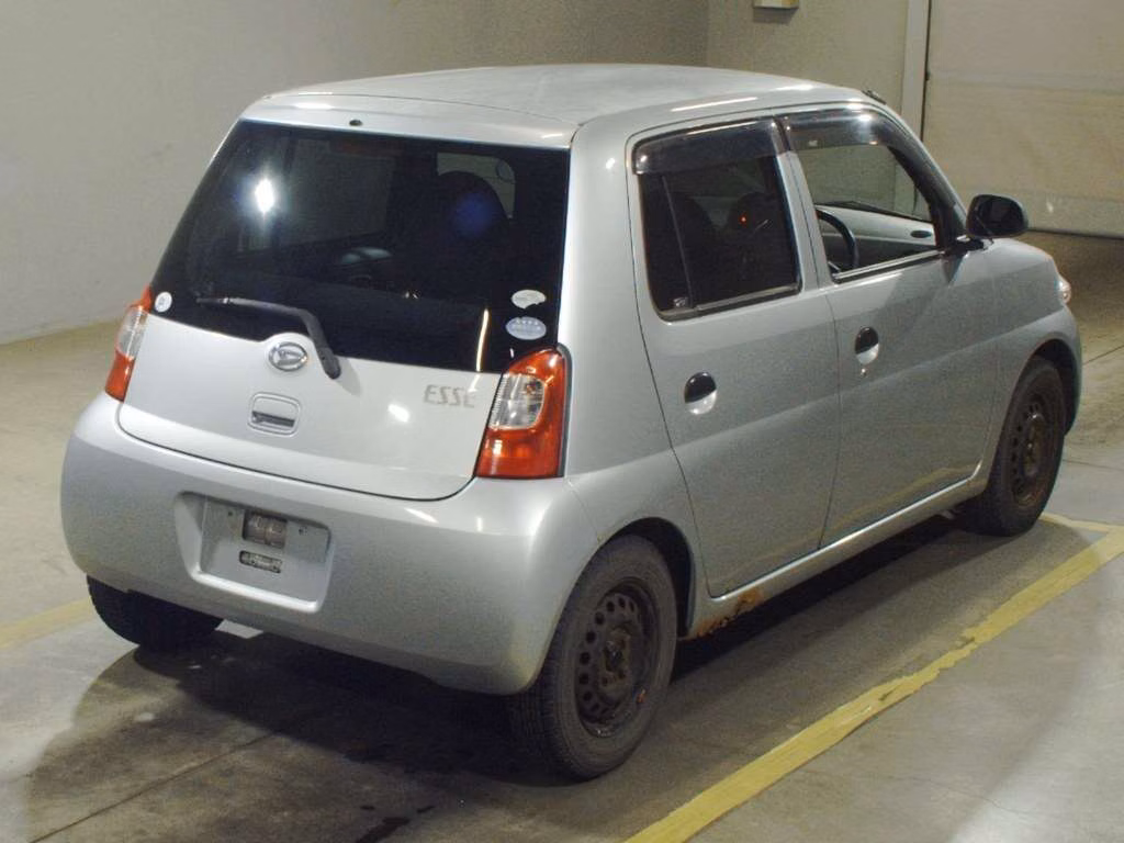 DAIHATSU ESSE