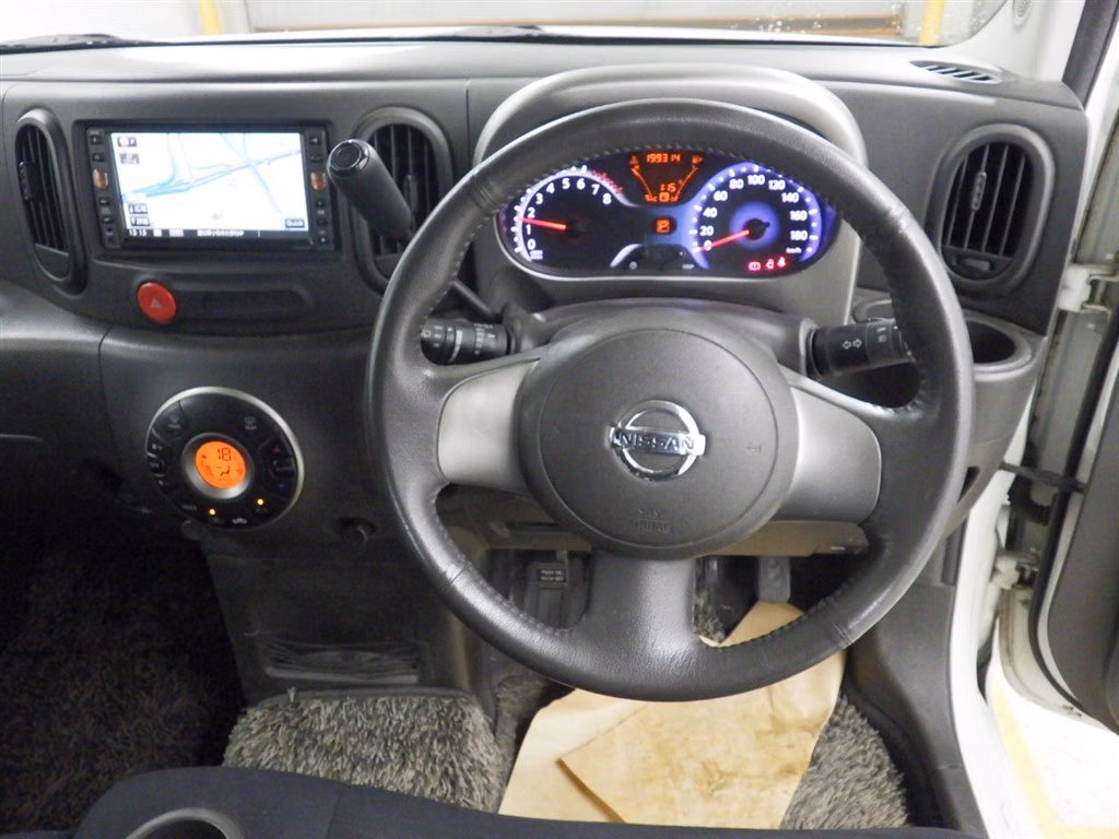 NISSAN CUBE