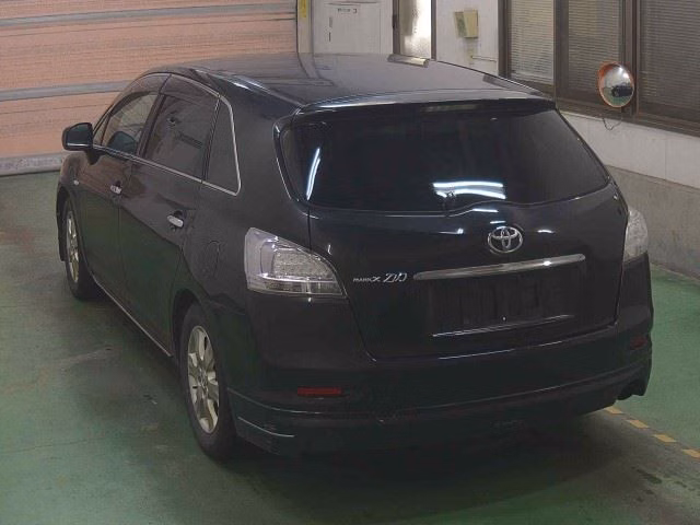 Toyota Mark X Zio