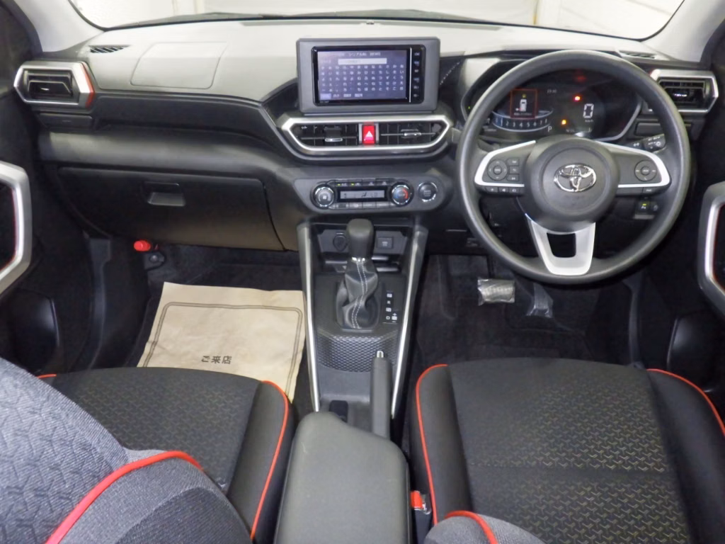 TOYOTA RAIZE
