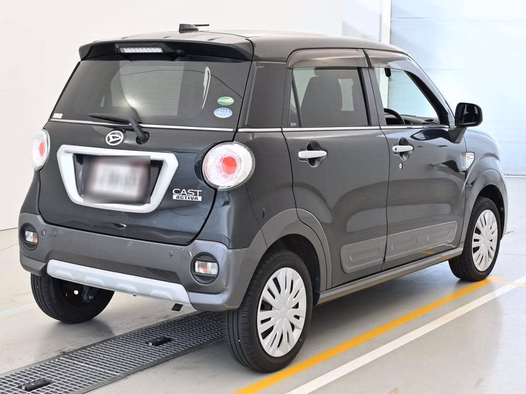DAIHATSU CAST