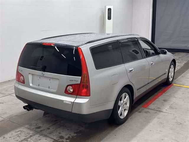 Nissan Stagea
