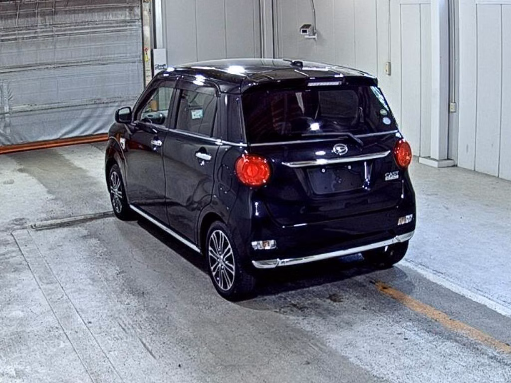 DAIHATSU CAST