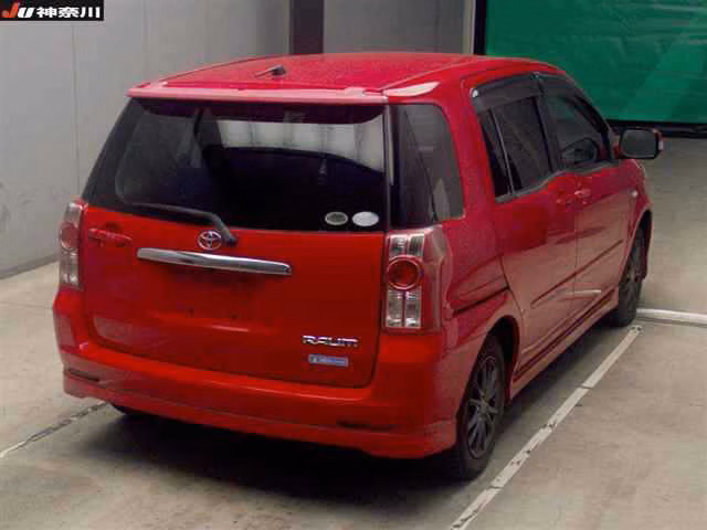 TOYOTA RAUM