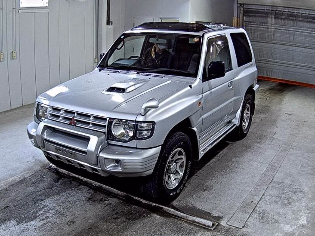 MITSUBISHI PAJERO