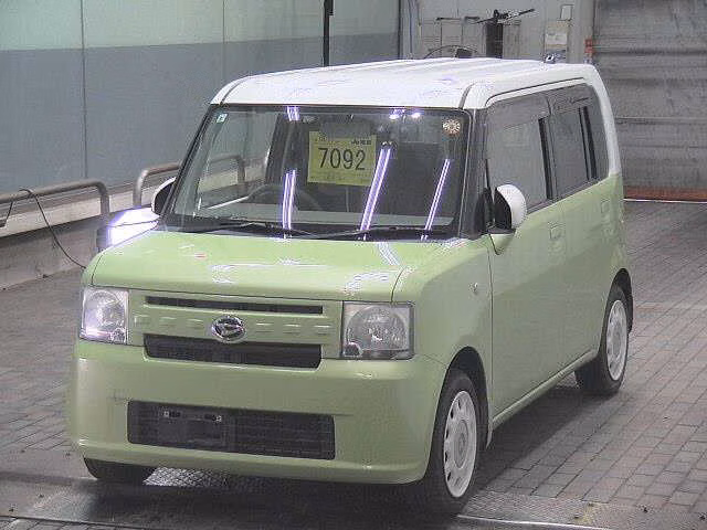 DAIHATSU MOVE CONTE