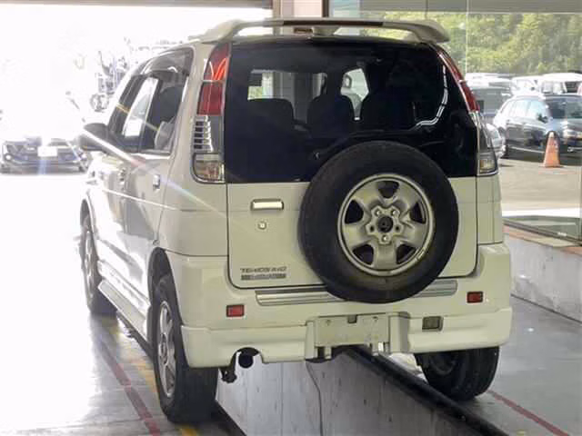 DAIHATSU TERIOS KID