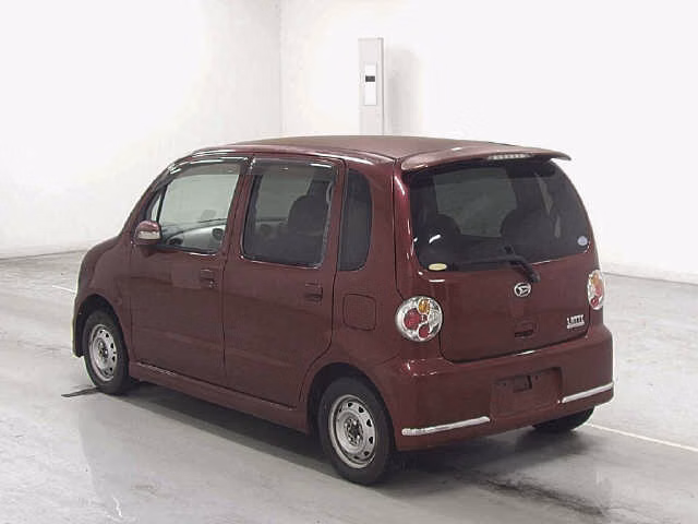 DAIHATSU MOVE LATTE
