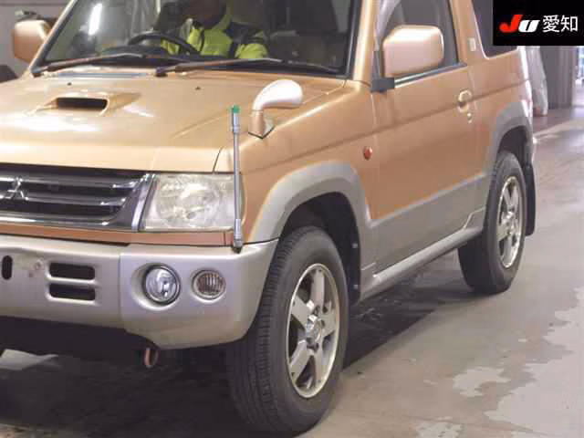 Mitsubishi Pajero Mini