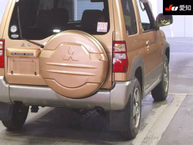 Mitsubishi Pajero Mini