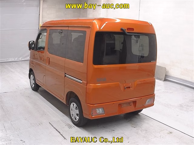 TOYOTA PIXIS VAN