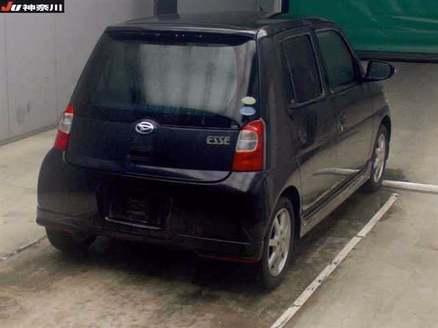 DAIHATSU ESSE