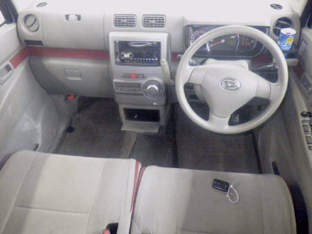 DAIHATSU MOVE CONTE