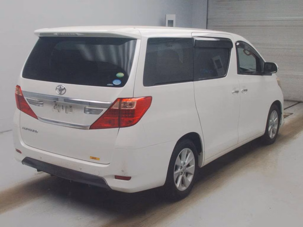 TOYOTA ALPHARD