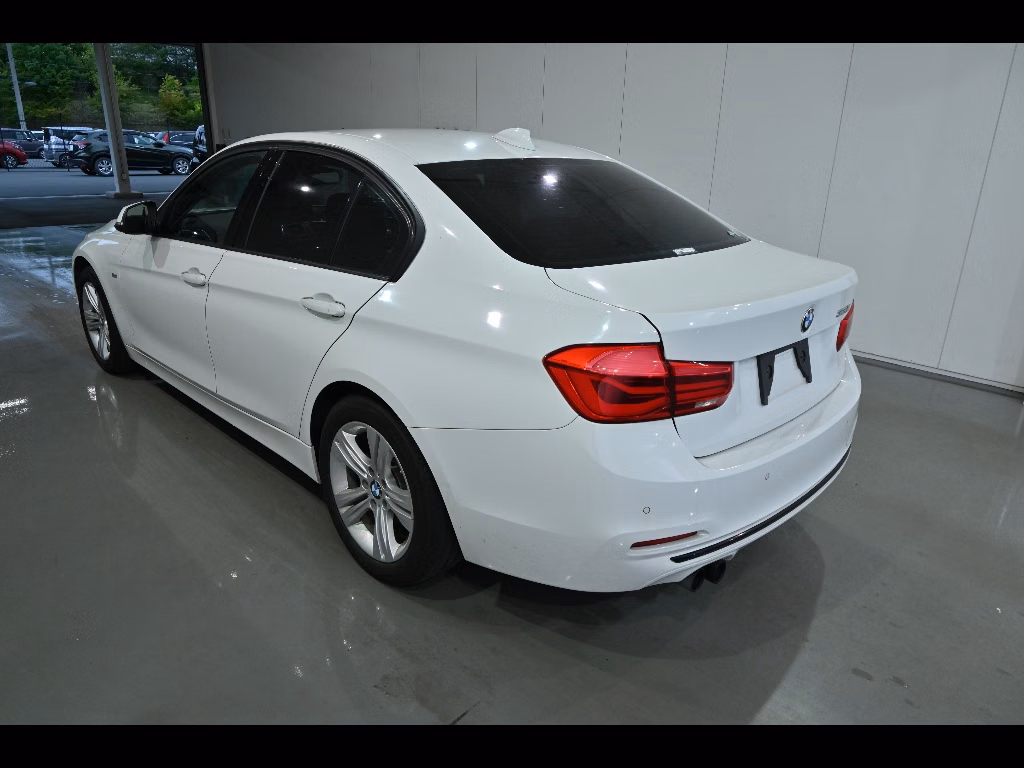 BMW 3-SERIES