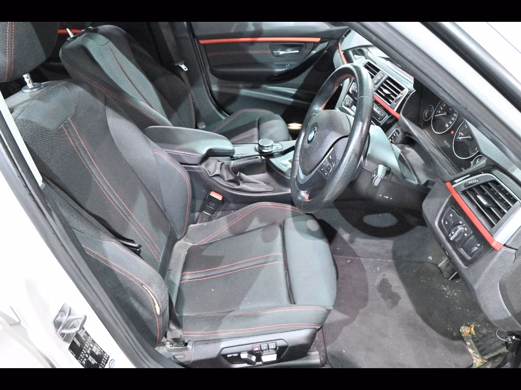 BMW 3-SERIES