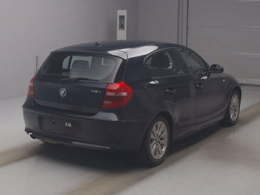 BMW 1-SERIES
