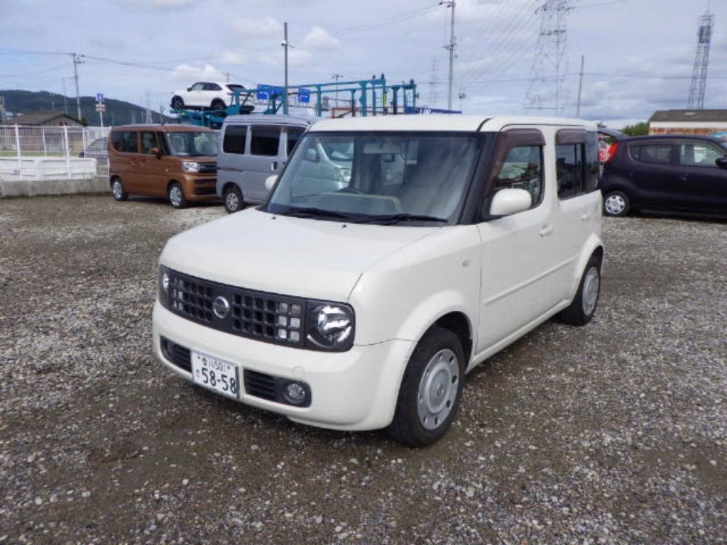 NISSAN CUBE
