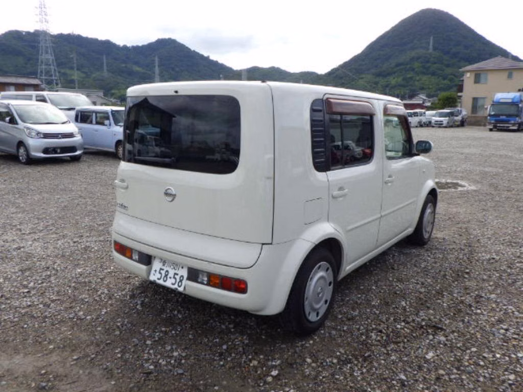 NISSAN CUBE