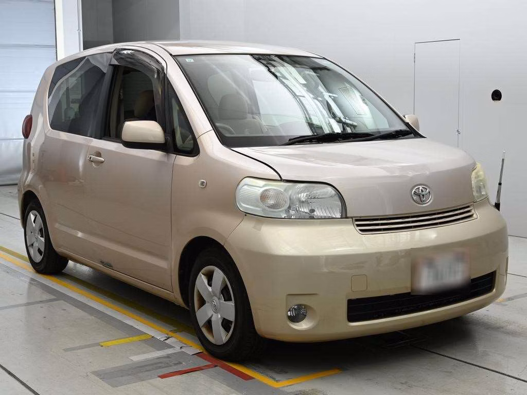 TOYOTA PORTE