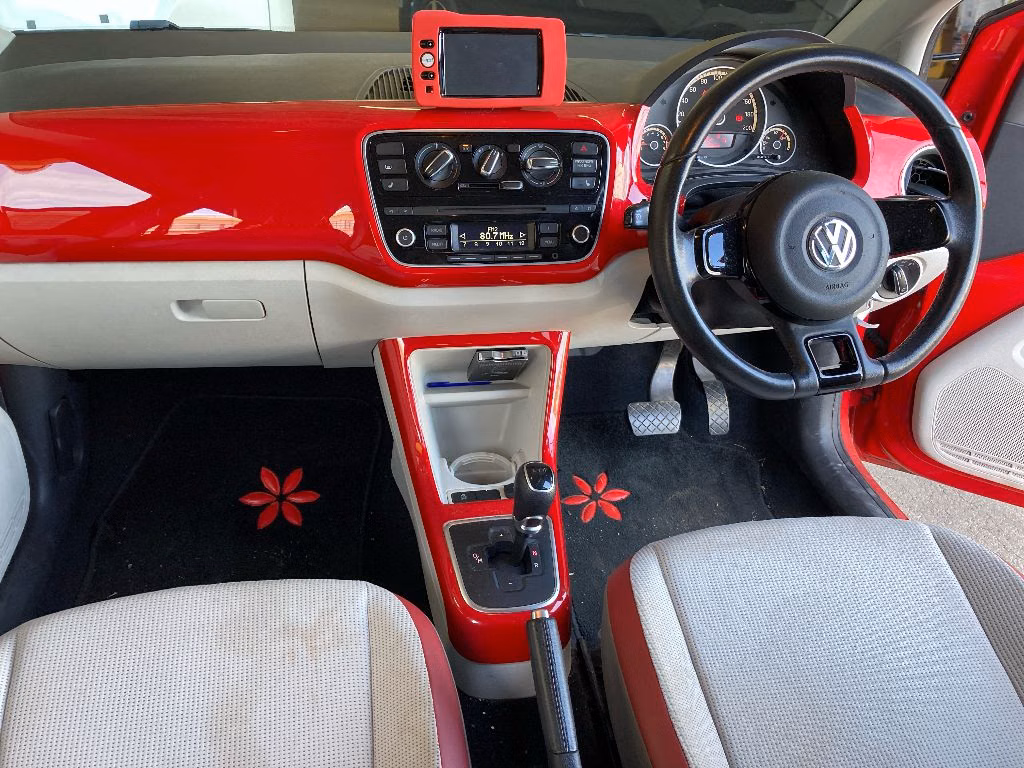 Volkswagen up!