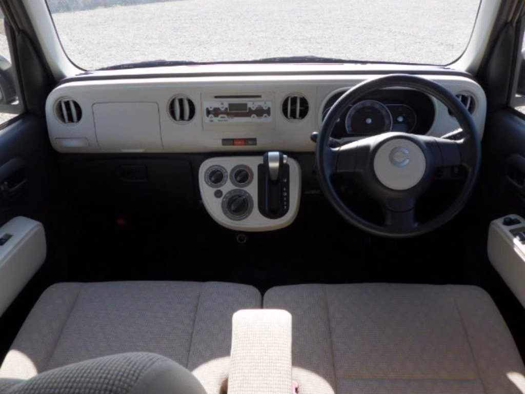 DAIHATSU MIRA COCOA