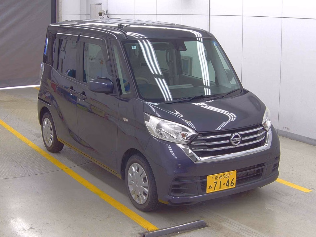 NISSAN DAYZ ROOX