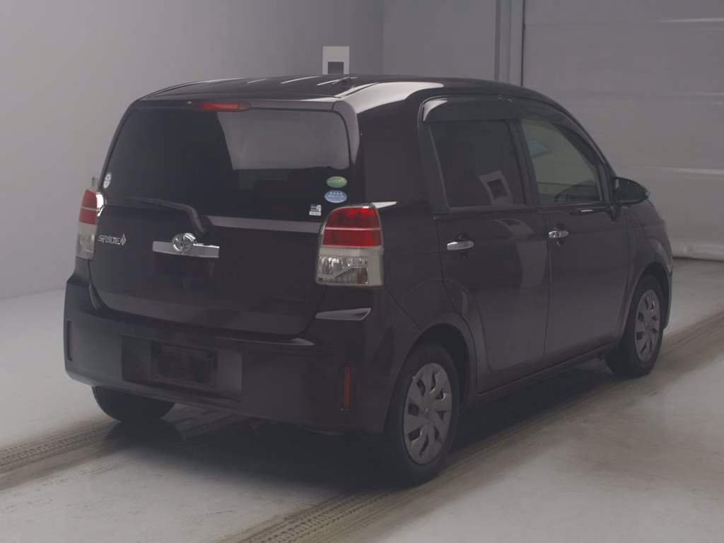 TOYOTA SPADE