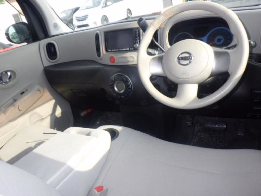 NISSAN CUBE