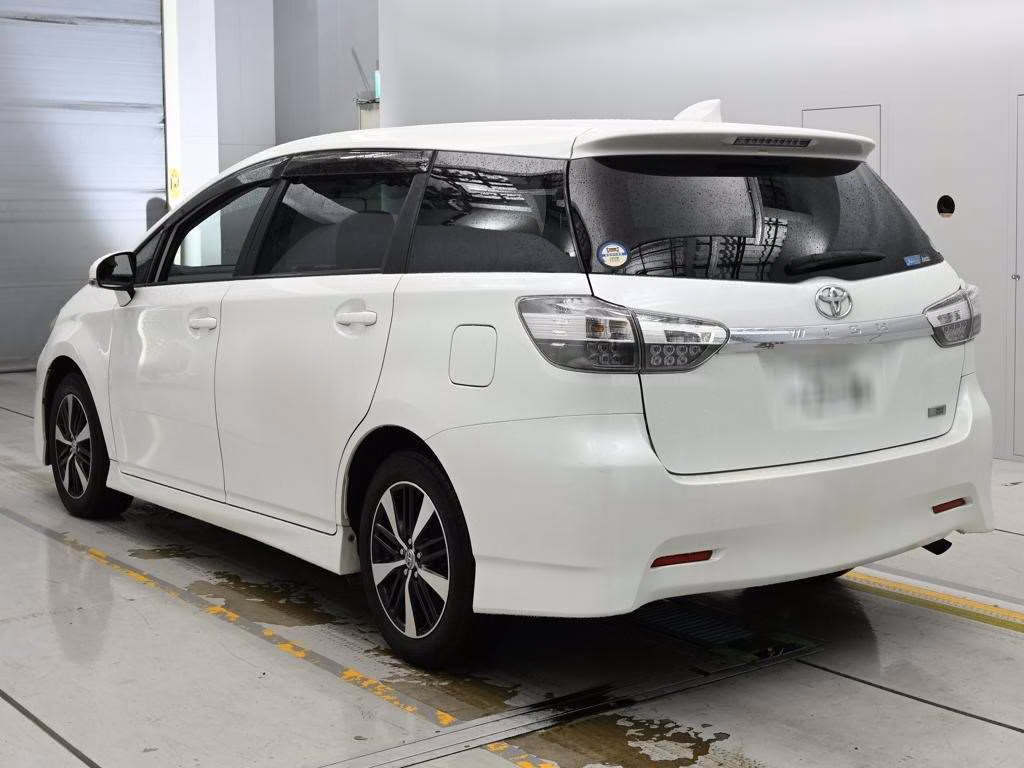 TOYOTA WISH