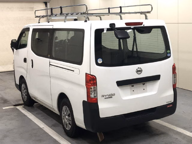 NISSAN NV350 CARAVAN