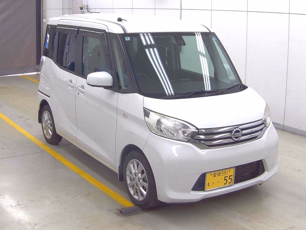 NISSAN DAYZ ROOX