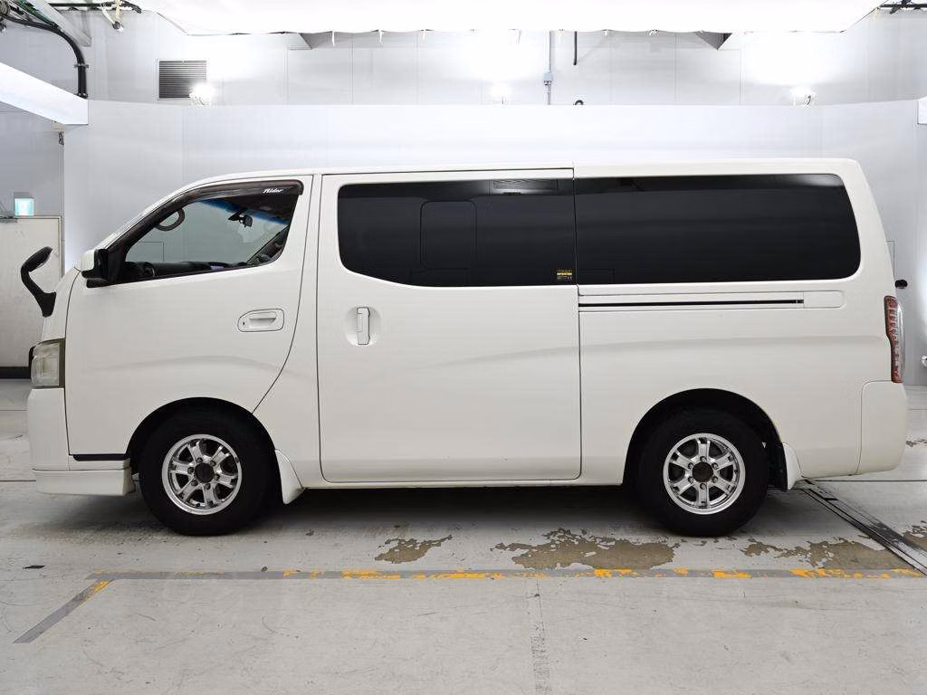 NISSAN NV350 CARAVAN