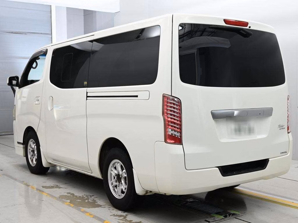 NISSAN NV350 CARAVAN