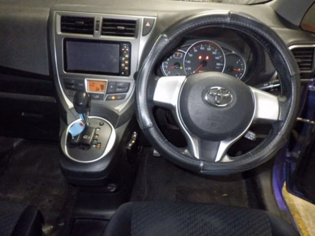 TOYOTA RACTIS