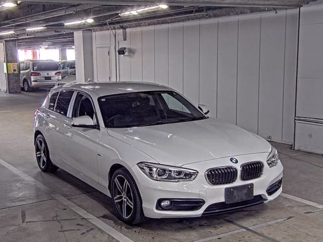 BMW 1-SERIES