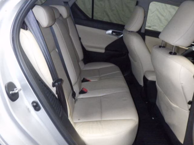 LEXUS CT200H