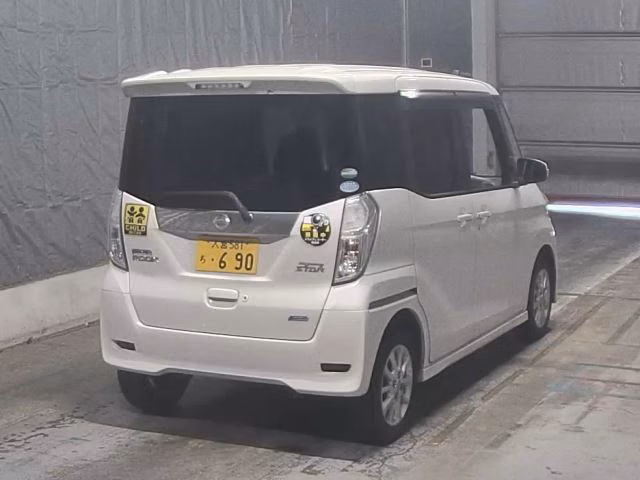 NISSAN DAYZ ROOX