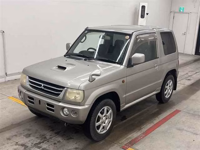 Mitsubishi Pajero Mini