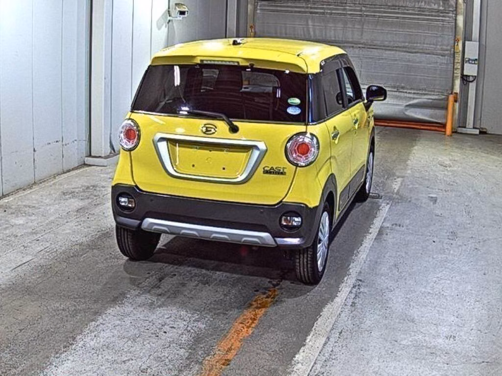 DAIHATSU CAST